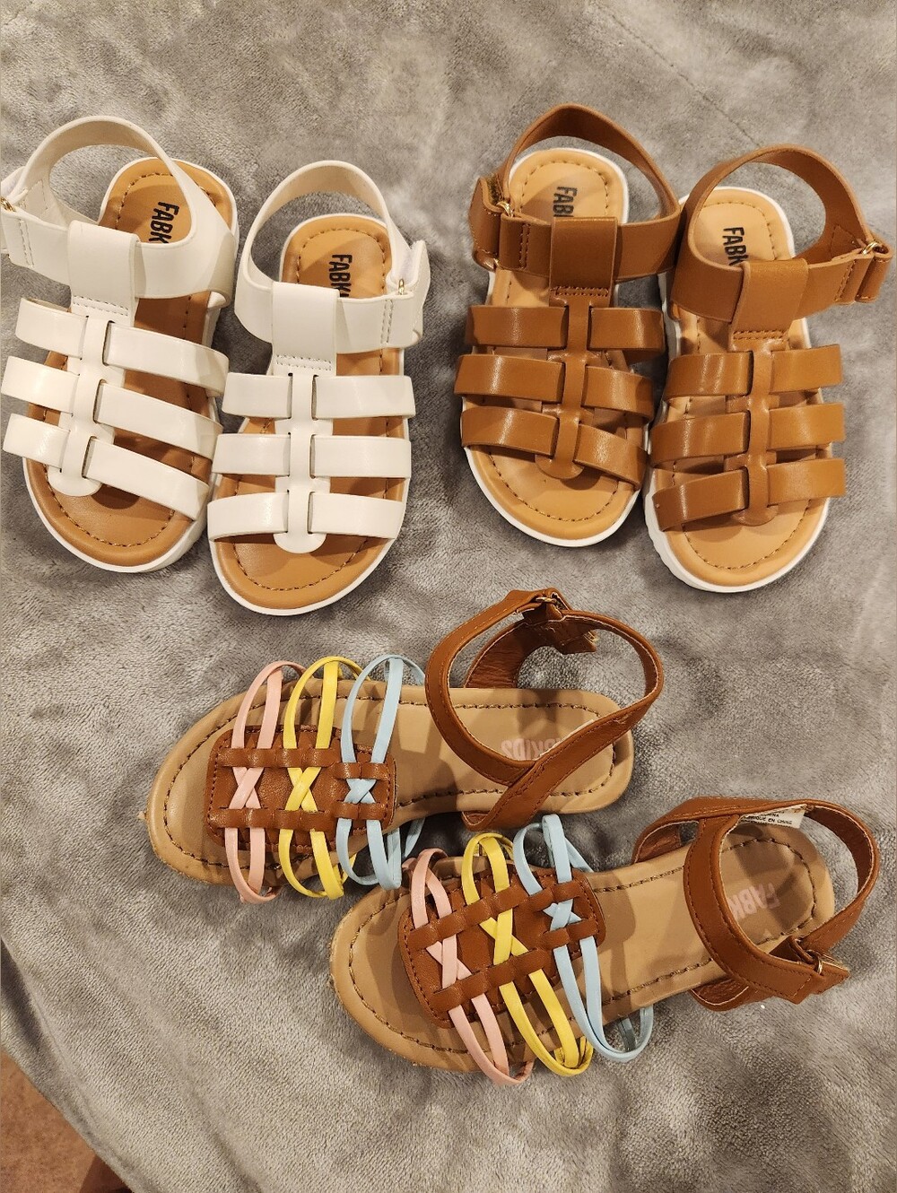 NWOT fabkids White-Sole Multi Strap Kids SandalS